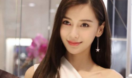 娱乐圈吃瓜杨颖是谁,揭秘杨颖的星光之路